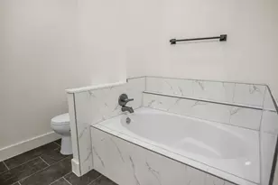 703 Meadowcreek Ct, Garland, TX 75043 - Photo 26