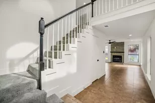 703 Meadowcreek Ct, Garland, TX 75043 - Photo 16