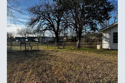 2001 Hickory Tree Road, Balch Springs, TX 75180 - Photo 6
