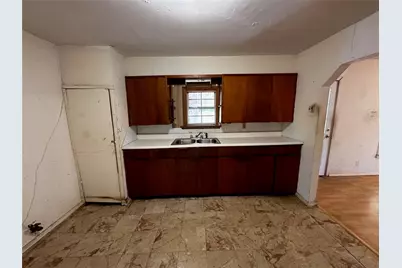 2001 Hickory Tree Road, Balch Springs, TX 75180 - Photo 16