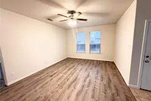 9121 Stormcrow Dr, Fort Worth, TX 76179 - Photo 10