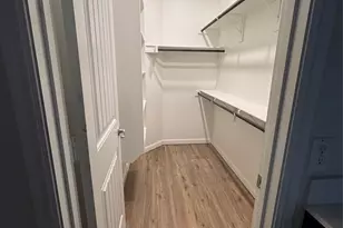 9121 Stormcrow Dr, Fort Worth, TX 76179 - Photo 8