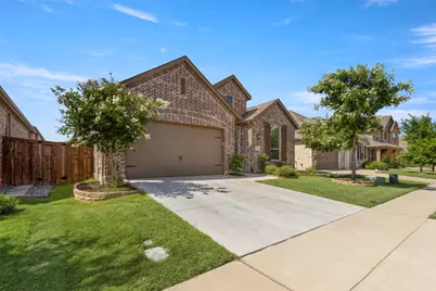1609 Canter Court, Aubrey, TX 76227 - Photo 4