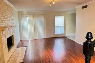 2904 Southern Cross Dr, Garland, TX 75044 - Photo 2