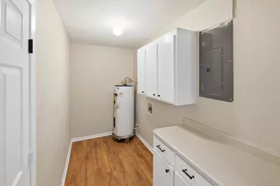 927 S Ave H, Clifton, TX 76634 - Photo 10