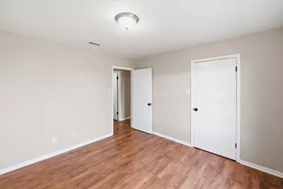 927 S Ave H, Clifton, TX 76634 - Photo 8