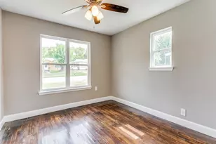 8121 W Elizabeth Ln, Fort Worth, TX 76116 - Photo 14