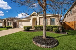 2107 Danibelle Dr, Forney, TX 75126 - Photo 2
