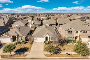 2107 Danibelle Dr, Forney, TX 75126 - Photo 2