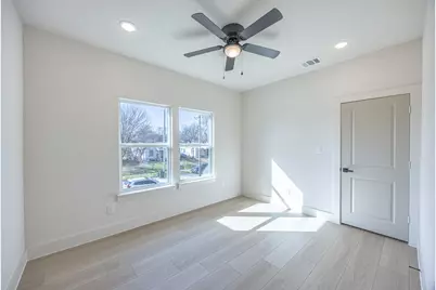 617 E Ramsey Avenue, Fort Worth, TX 76104 - Photo 22