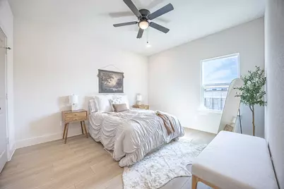 617 E Ramsey Avenue, Fort Worth, TX 76104 - Photo 12