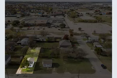 309 Hallvale Drive, White Settlement, TX 76108 - Photo 2