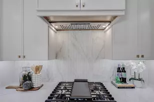 12303 Cedar Bend Dr, Dallas, TX 75244 - Photo 16