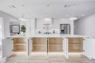 12303 Cedar Bend Dr, Dallas, TX 75244 - Photo 6