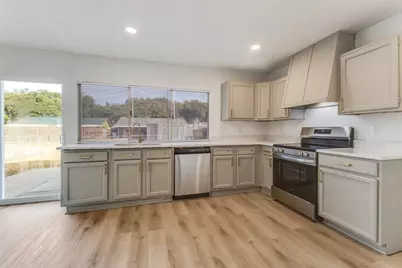 2725 Clover Valley Drive, Garland, TX 75043 - Photo 6