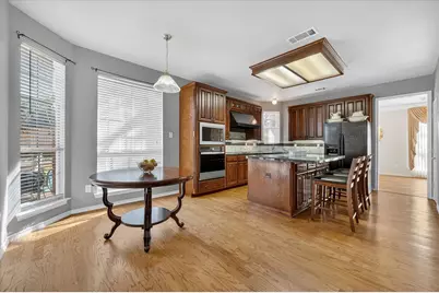 6309 Bittersweet Drive, Arlington, TX 76001 - Photo 12