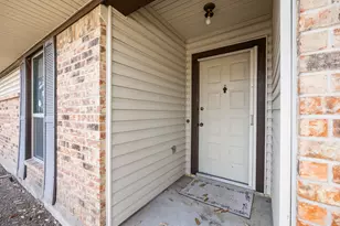 3722 Fieldcrest Dr, Garland, TX 75042 - Photo 4