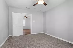 2118 Lee Ave, Fort Worth, TX 76164 - Photo 12