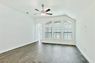 2420 Valley Ln, Carrollton, TX 75010 - Photo 10