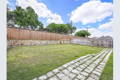 2420 Valley Lane, Carrollton, TX 75010 - Photo 30