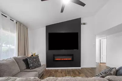 917 Park East Circle, Garland, TX 75043 - Photo 6