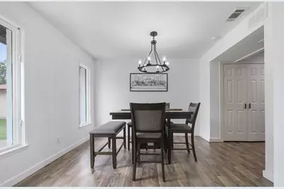 917 Park East Circle, Garland, TX 75043 - Photo 8