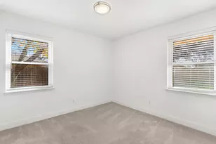 831 Warren, Richardson, TX 75080 - Photo 14