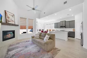 2121 Esher Dr, Little Elm, TX 75068 - Photo 10