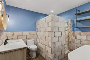 2153 Village Green Dr, Garland, TX 75044 - Photo 10