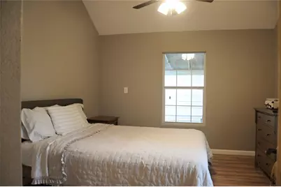 515 S Taylor Street, Gainesville, TX 76240 - Photo 12