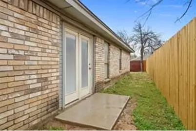 2740 Countryside Lane, Fort Worth, TX 76133 - Photo 10