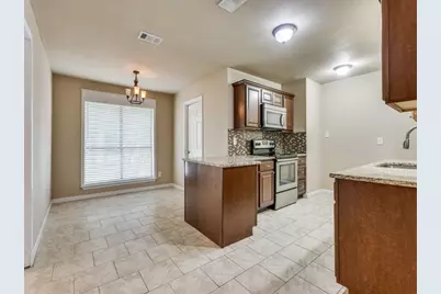 7701 Salzburg Drive, Rowlett, TX 75089 - Photo 4