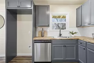 1227 La Vega St, Waco, TX 76705 - Photo 8