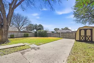 1017 Lesa Ln, Garland, TX 75042 - Photo 26