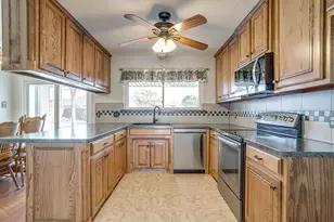 500 Berkshire Ct, Burleson, TX 76028 - Photo 16