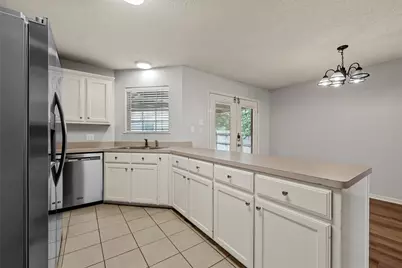 1118 Bagby Avenue, Waco, TX 76706 - Photo 8