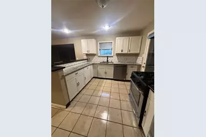 1840 Junius Street, Fort Worth, TX 76103 - Photo 8