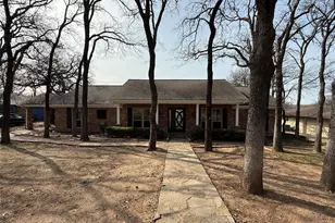 21 Devonshire Dr, Bedford, TX 76021 - Photo 1