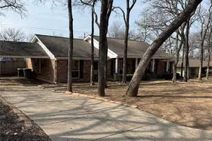 21 Devonshire Dr, Bedford, TX 76021 - Photo 2