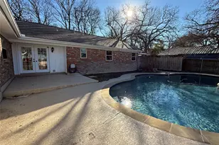 21 Devonshire Dr, Bedford, TX 76021 - Photo 18