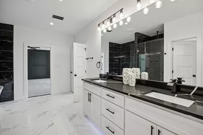 918 N Tatum Avenue, Dallas, TX 75211 - Photo 24