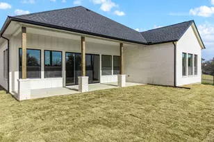19071 White Bluff Dr, Whitney, TX 76692 - Photo 38