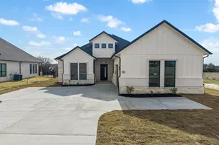 19071 White Bluff Dr, Whitney, TX 76692 - Photo 32