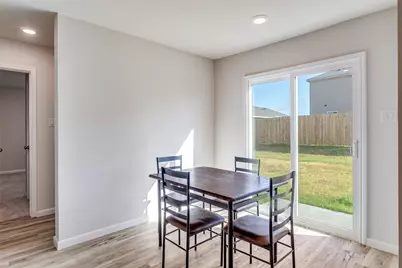 107 Annabelle Street, Cleburne, TX 76031 - Photo 6