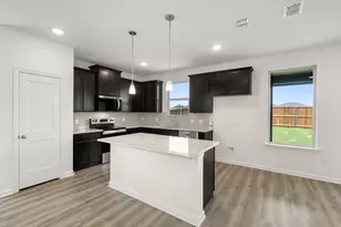 123 Toftrees Dr, Cleburne, TX 76031 - Photo 8