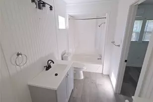 823 Blackfoot Ct, Granbury, TX 76048 - Photo 16