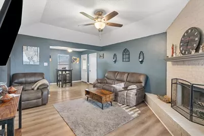 432 Post Oak Lane, Burleson, TX 76028 - Photo 2
