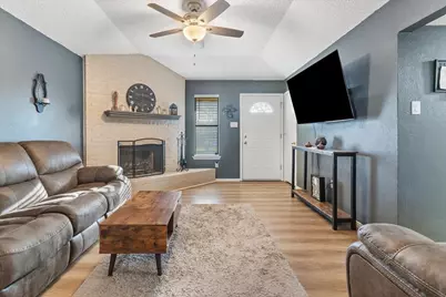 432 Post Oak Lane, Burleson, TX 76028 - Photo 6