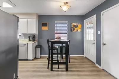 432 Post Oak Lane, Burleson, TX 76028 - Photo 8