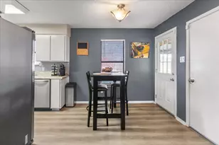 432 Post Oak Ln, Burleson, TX 76028 - Photo 8